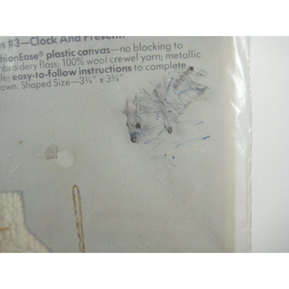 Columbia Minerva Frosted Snowflakes NO 3 Plastic Canvas Ornaments Kit 8418 - Picture 5 of 7